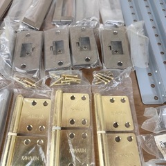 取っ手　ラッチ受け　持ち手　引き手　新品未使用品大量の画像