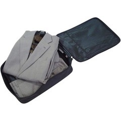 新品ガーメントケースの画像