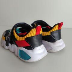 シューズ　スニーカー　22.5〜23cm　子ども靴の画像