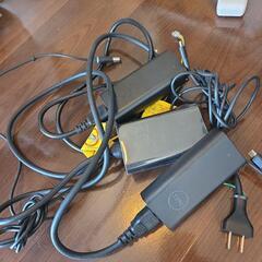 電源ケーブル・USBケーブル・ACアダプターセットの画像
