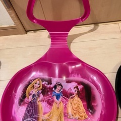 そり　2つ　1人用　雪遊び　カーズ　プリンセスの画像