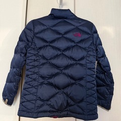 THE NORTH FACE ネイビー ダウンジャケット550 フィルパワーの画像
