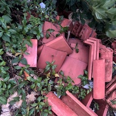 瓦　　沖縄瓦　廃材
の画像