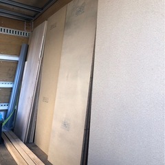 【未使用】パーティクルボード ENボード（株） HM20-D  RS18MR1 ・1820×600×20mm  壁材 床材 木材 【1枚1500円/在庫2枚】の画像