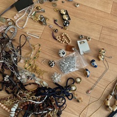 アクセサリーまとめ売りの画像