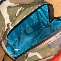 converseリュックの画像