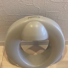 Combi コンビ　スタンド型　補助便座（グレー）の画像