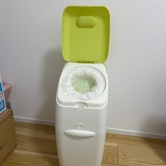 オムツゴミ箱の画像