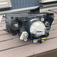 MH22S スティングレー　HIDヘッドライト右側　中古　加工部品取りいかがでしょうか⁈の画像