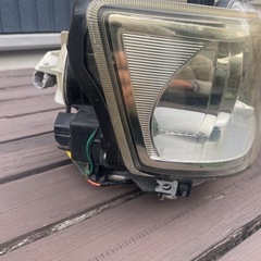 MH22S スティングレー　HIDヘッドライト右側　中古　加工部品取りいかがでしょうか⁈の画像