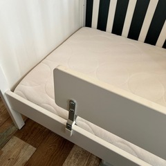 【無料】IKEA ベビーベッドの画像