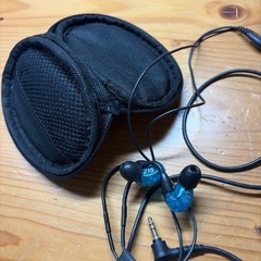 SHURE SE215の画像