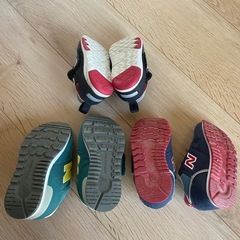 ニューバランス キッズ 子供用 スニーカーの画像