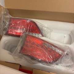 バレンティ　ハリアー　テールランプの画像