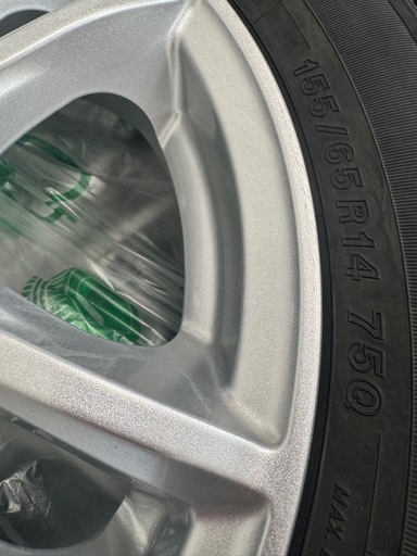 【大幅値下げ！】スタッドレスタイヤ　ホイール付き　未使用155/65/R14 75Q プラグディバアイスBP02