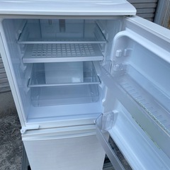 SHARP　20年製　137L 冷蔵庫の画像