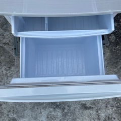 SHARP　20年製　137L 冷蔵庫の画像