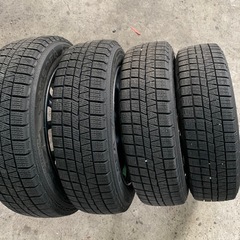 スタッドレスタイヤ155/65R14の画像
