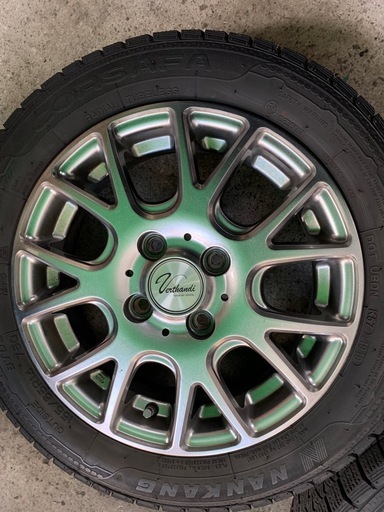 スタッドレスタイヤ155/65R14