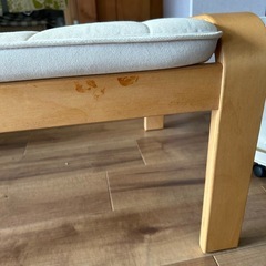 IKEA フットスツール　オットマンの画像