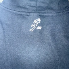 ニューバランス　パーカーの画像