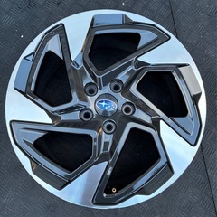 スバル　【ほぼ新品】純正ホイール　18インチの画像