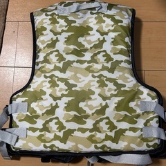 子供用ライフジャケットの画像