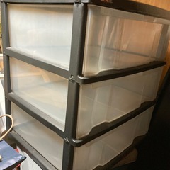 衣装ケースの画像