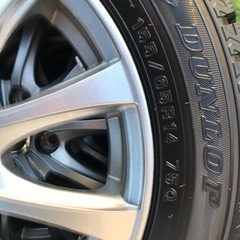 ダンロップスタッドレスタイヤ155/65R14ホイール付きの画像