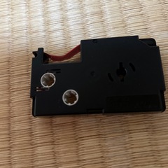 カシオネームランド　9mm ホワイト　赤インクの画像