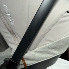【目黒区/品川区】 nuna ベビーシート ピパ ネクストN（ヘーゼルウッド）の画像