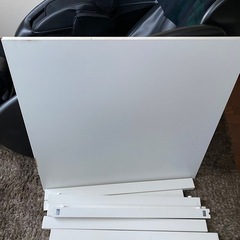 ダイニングテーブルの画像