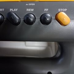 (中古)EPSON  mamekaraマメカラ ハンディーカラオケMK-200YW １人カラオケの画像