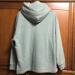 UNIQLO パーカー付きトレーナー  Lサイズの画像