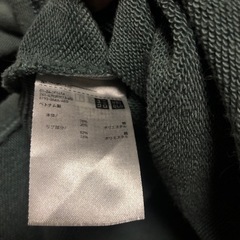 UNIQLO パーカー付きトレーナー  Lサイズの画像