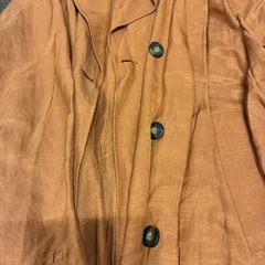 10　ZARA 薄手のコートの画像