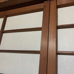 昭和初期の古民家のガラス付き障子の画像