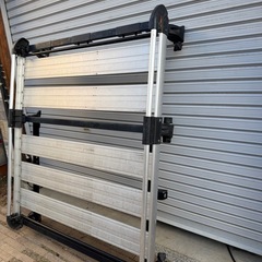 TUFREQプリウスα ルーフキャリアの画像