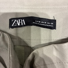 13　ZARA 合皮　スカートの画像