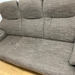 無料！☆ニトリさんの三人掛けソファ☆の画像