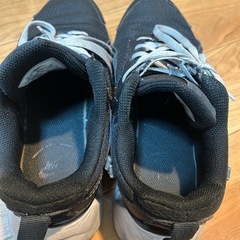 25センチ　ナイキ NIKE RYZ 365 2 ウィメンズ シューズの画像