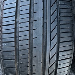 235/40R19, グッドイヤータイヤ,2本の画像
