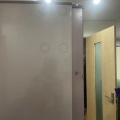 冷蔵庫　冷凍スペース広い　　小傷あり　朝倉市から30キロ圏内でしたら配送します
の画像