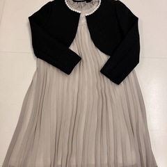 130フォーマルドレスの画像