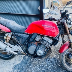 ホンダCB400スーパー4 オートバイの画像