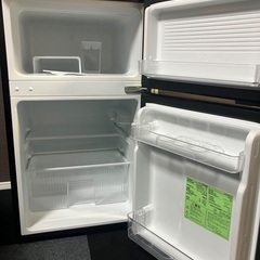 COMFEE' 冷蔵庫 90L 幅47.8cm 2ドア 右開き コンパクト 耐熱天板 スリム 小型 1人暮らし RCT90BL(E) ブラックの画像