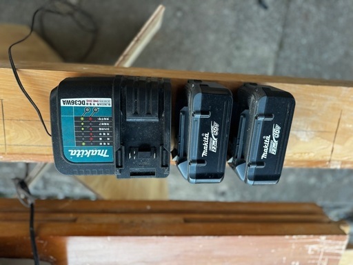 値下げ‼︎ 　Makita マキタ　充電式芝刈機　MLM430D 36V