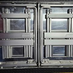 コールマン💡　アルミピクニックテーブル(格納式の椅子2脚付き)の画像