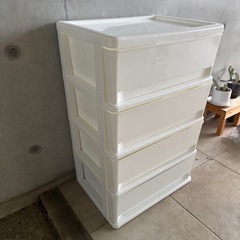ニトリ　リビングチェスト4段の画像