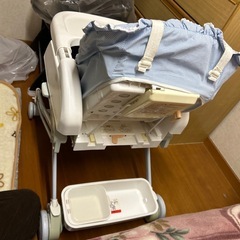 アップリカ　ベビースイング　ハイローチェアの画像